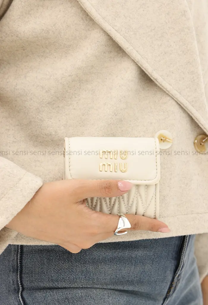 کیف MIU-MIUکد1004389